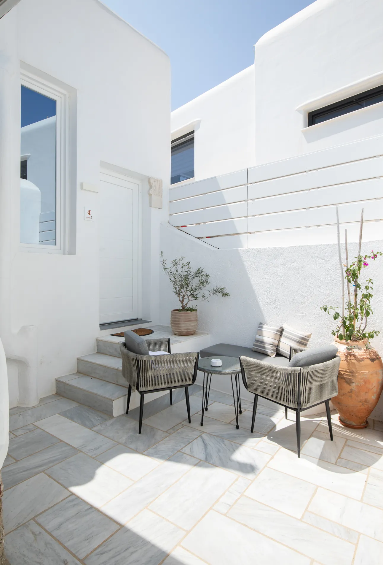 Courtyard entrance to the Deluxe Loft Suite